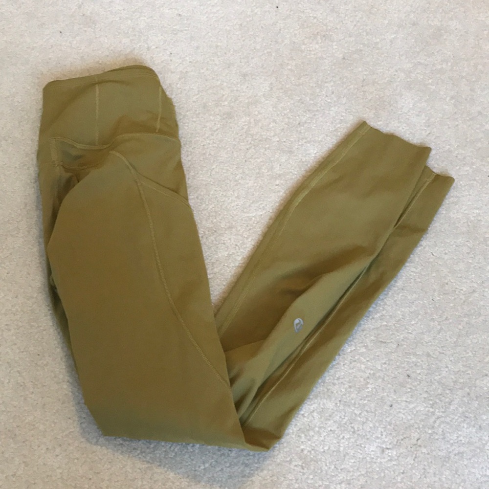 - Lululemon leggings size 0